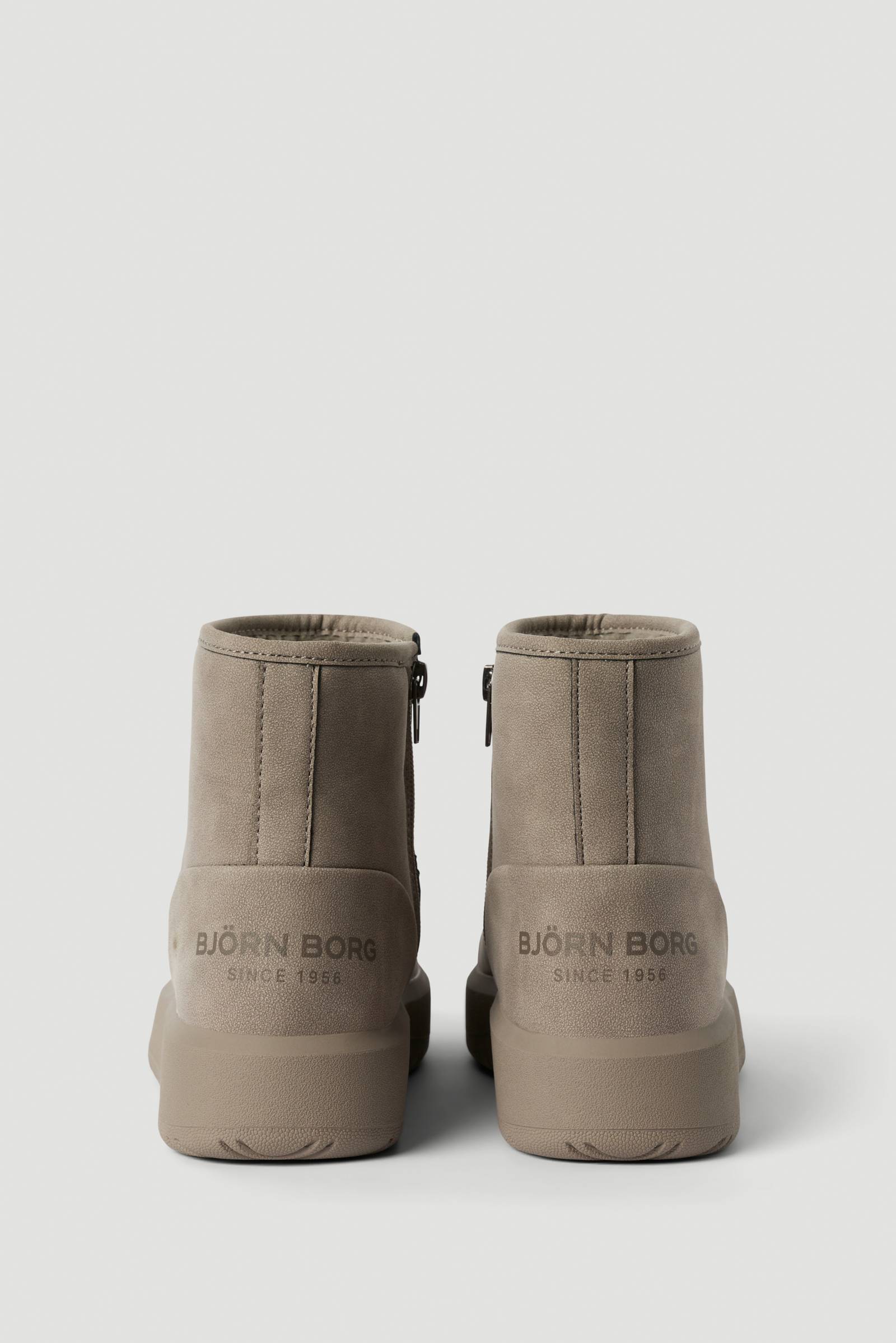 Women's Wooly Boots image 3