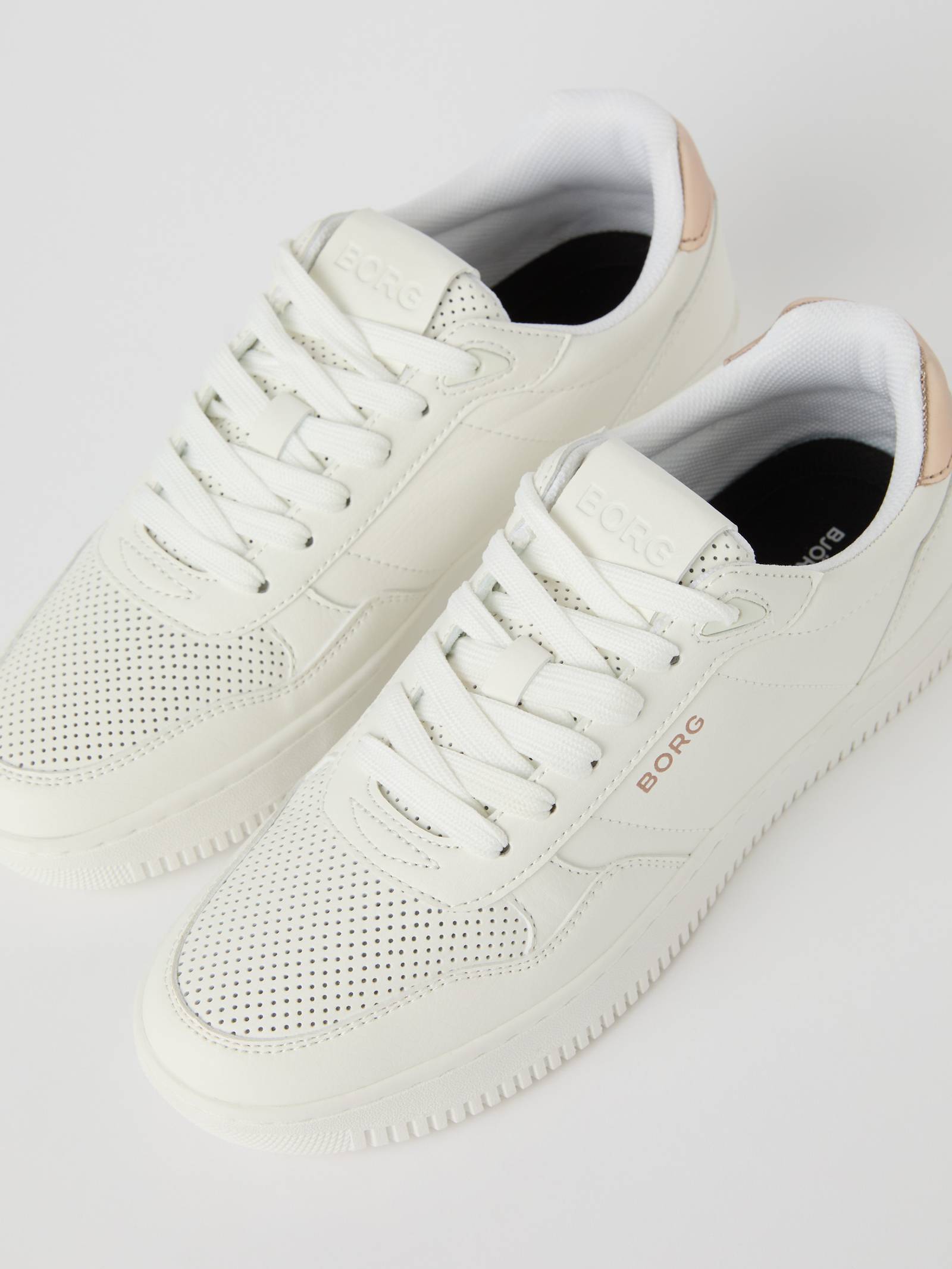 Women's Sneaker T2020 image 3