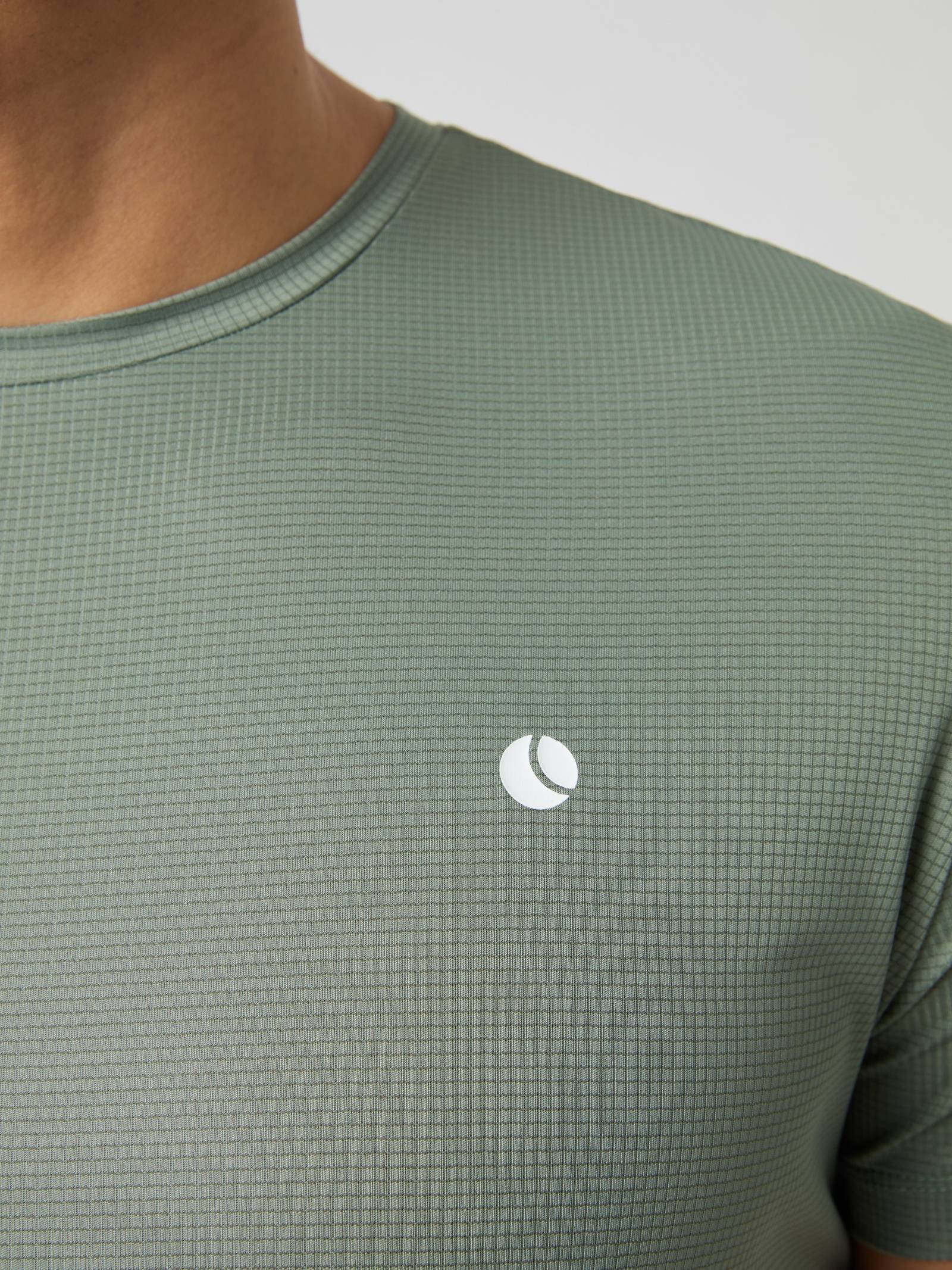 Ace Light T-Shirt image 5