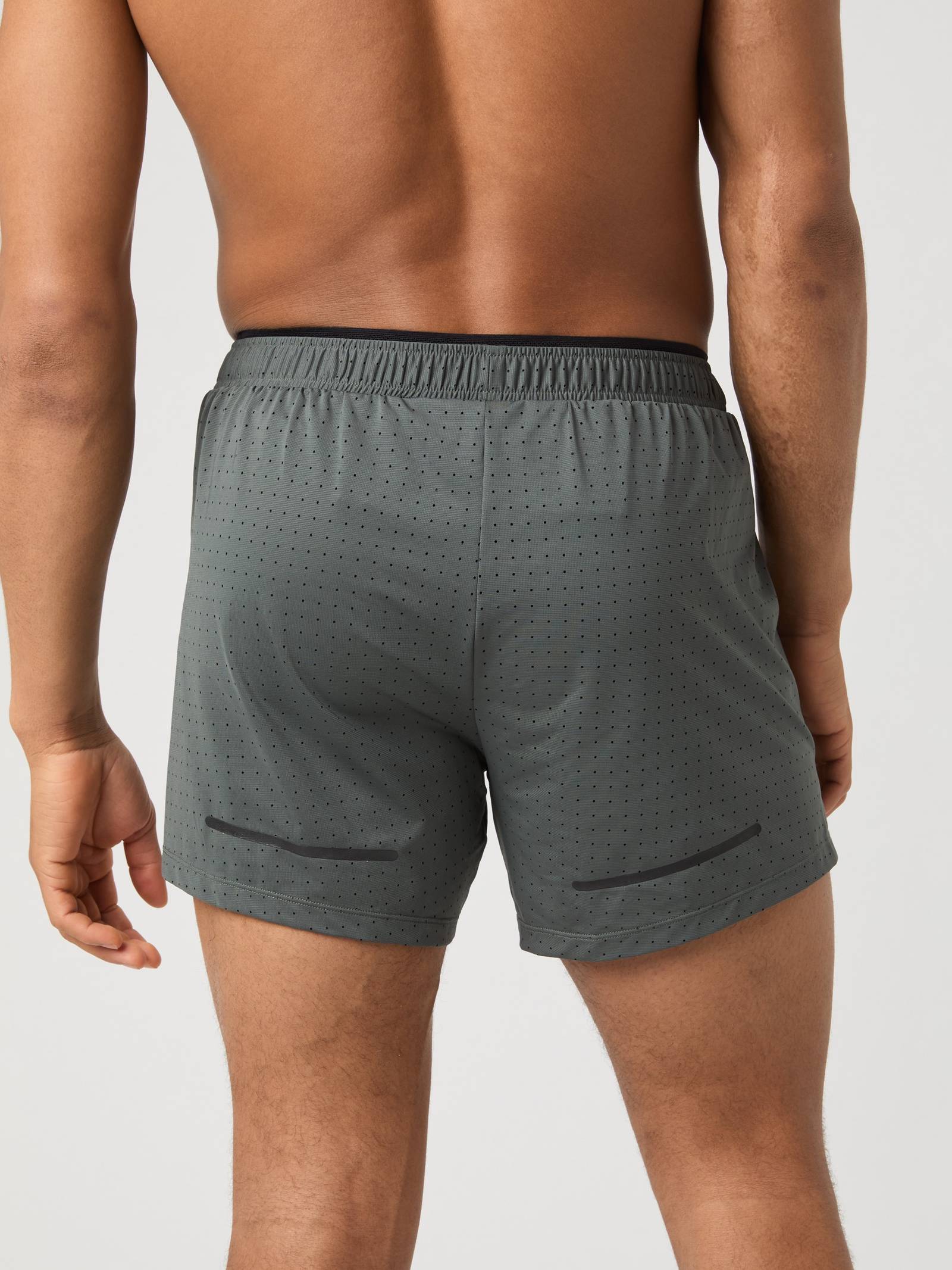 Borg Running Perforated 5' Shorts image 2
