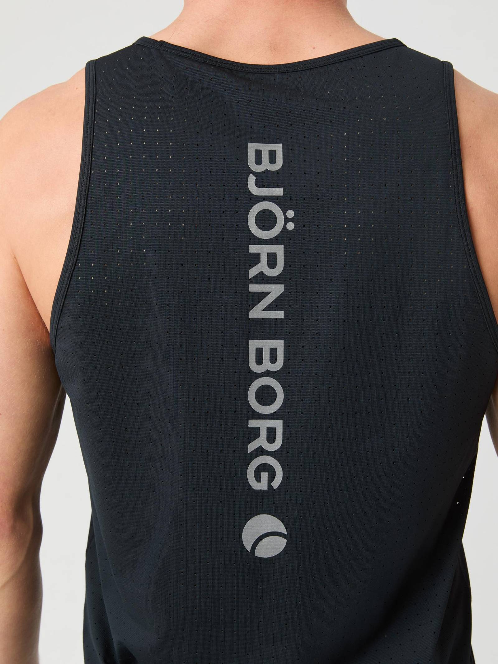 Borg Running Perforated Tank image 4