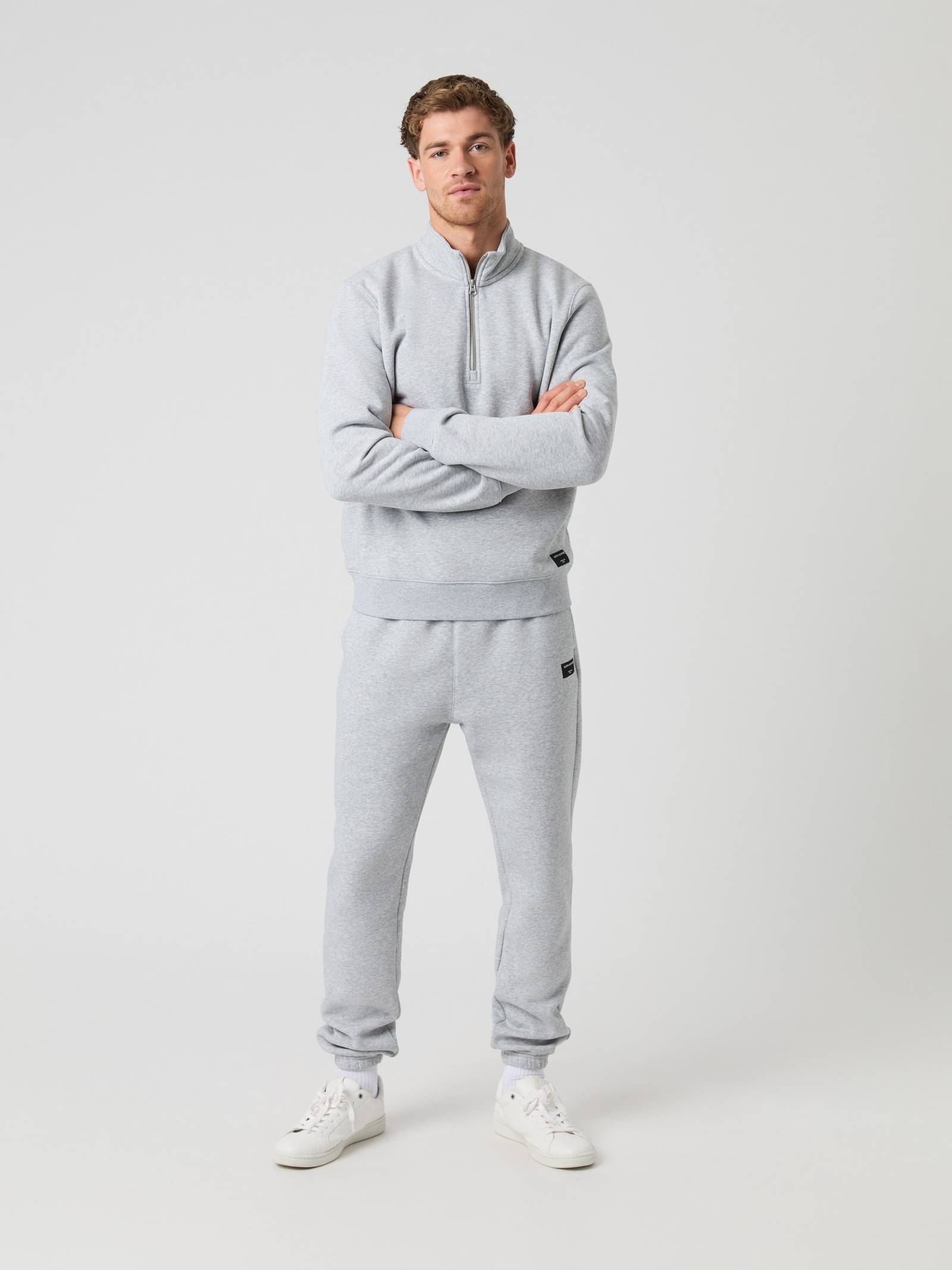 Centre Half Zip image 3