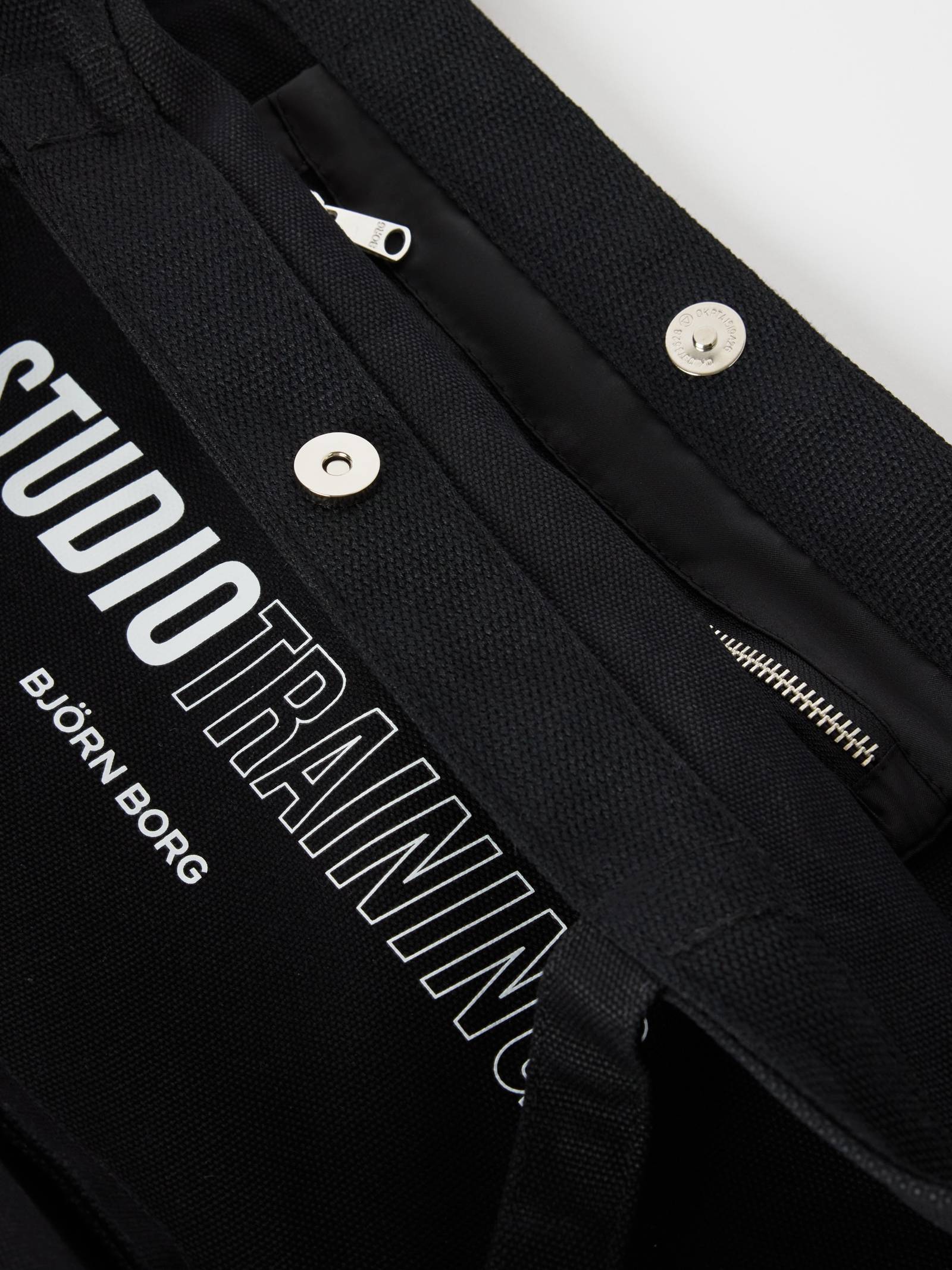 Borg Canvas Tote 28L image 4