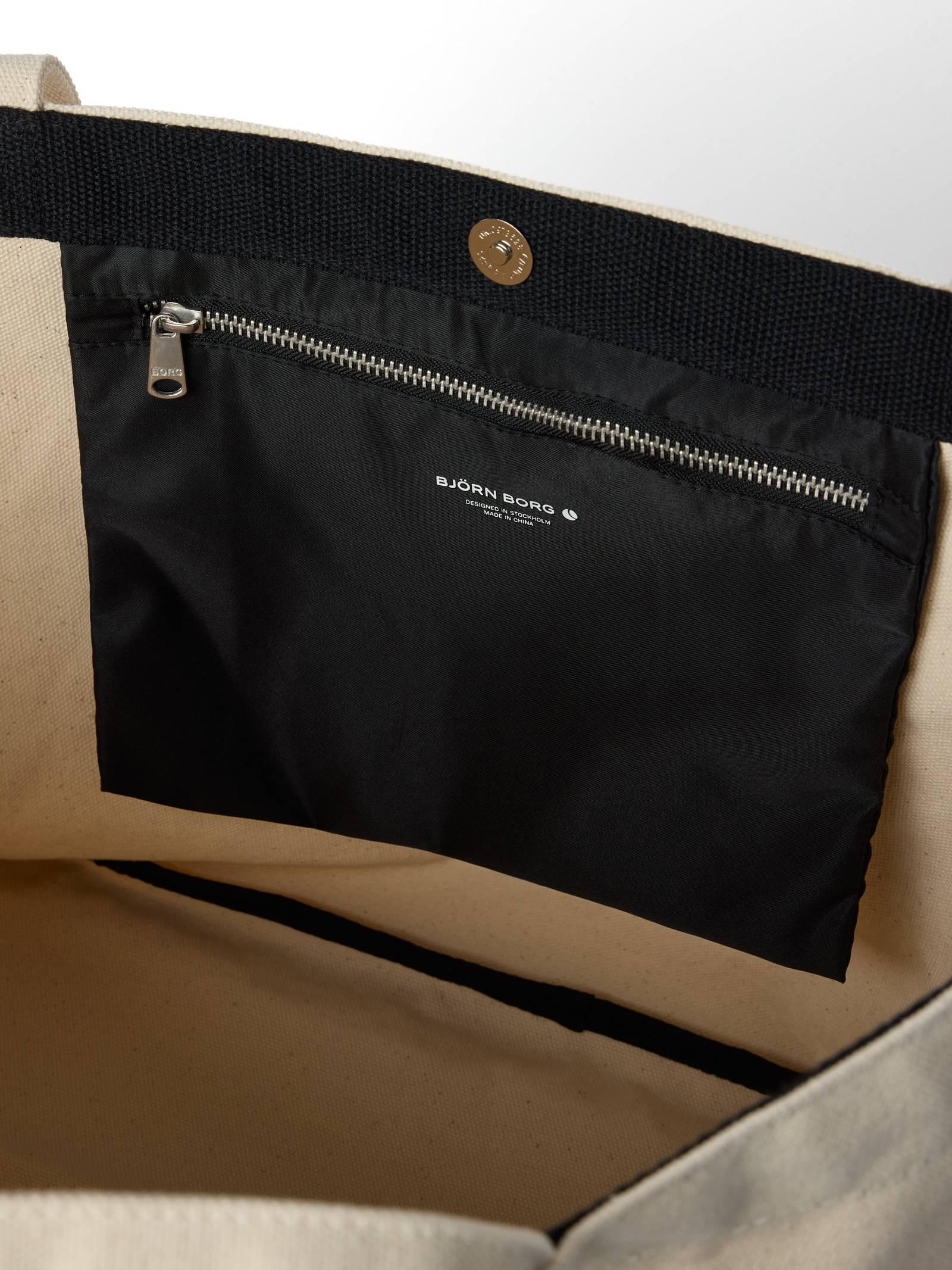 Borg Canvas Tote 28L image 4