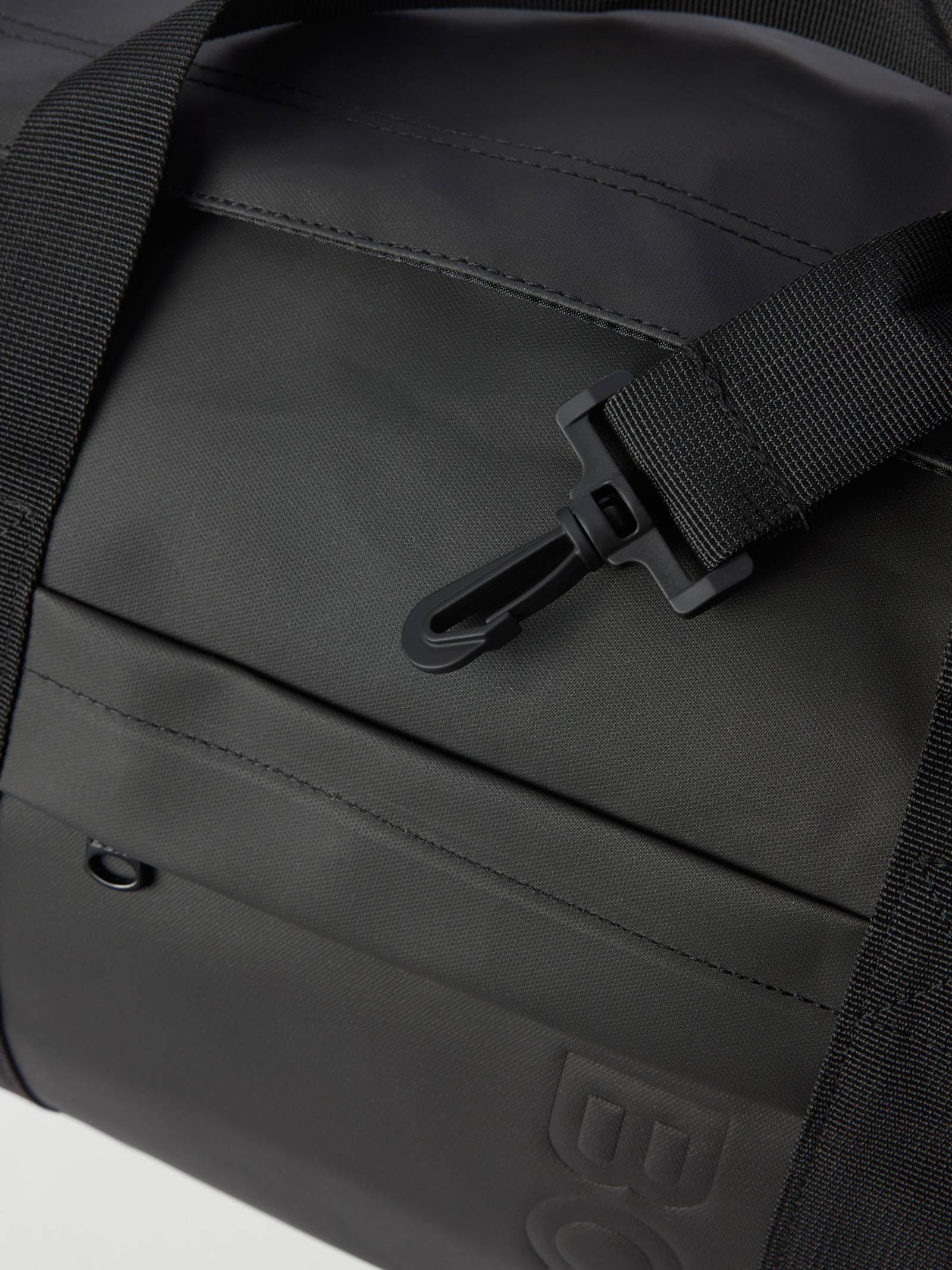 Core Coated Sports Bag 35L image 3