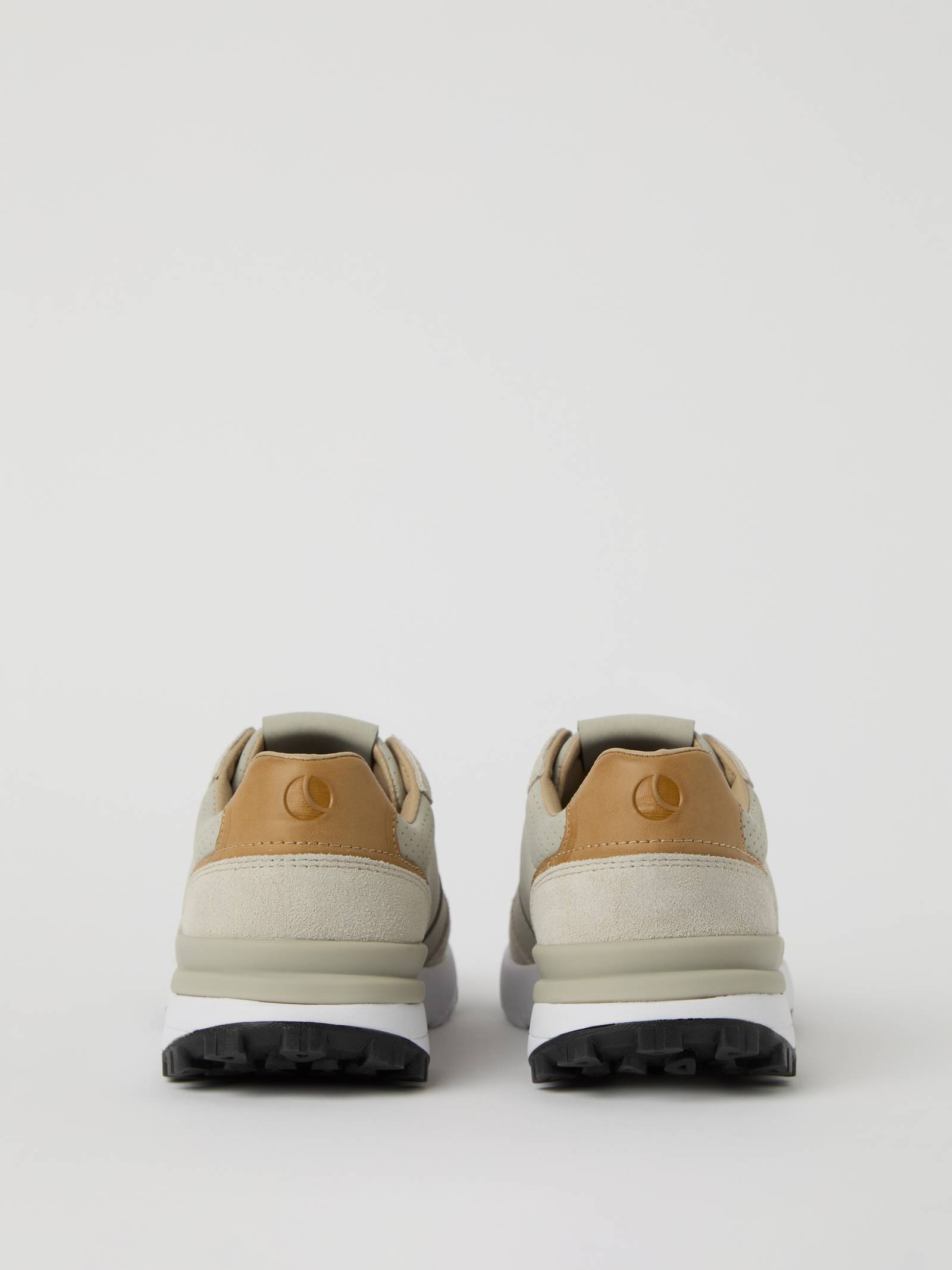 Men’s Sneakers R2400 image 2