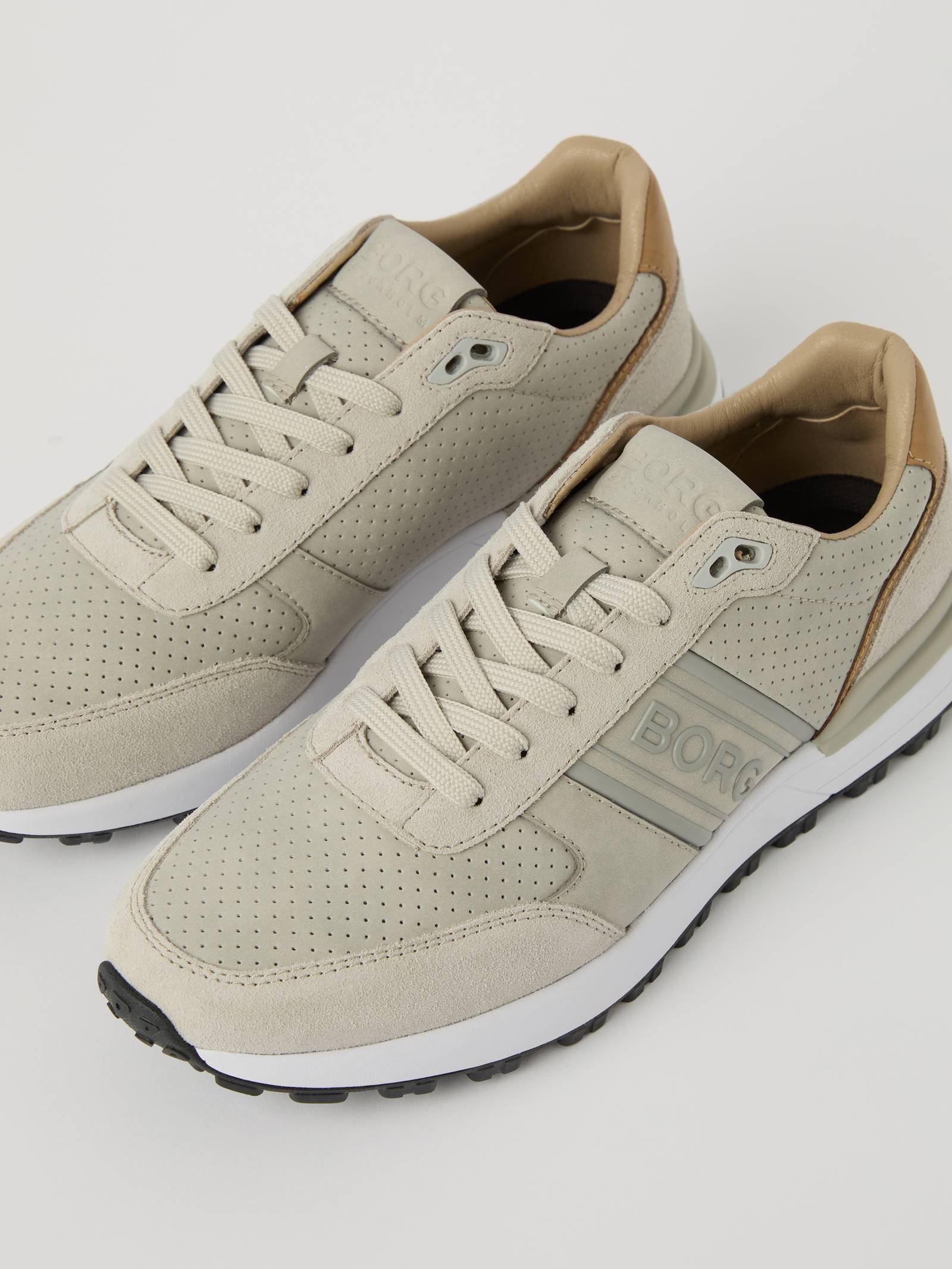 Men’s Sneakers R2400 image 3