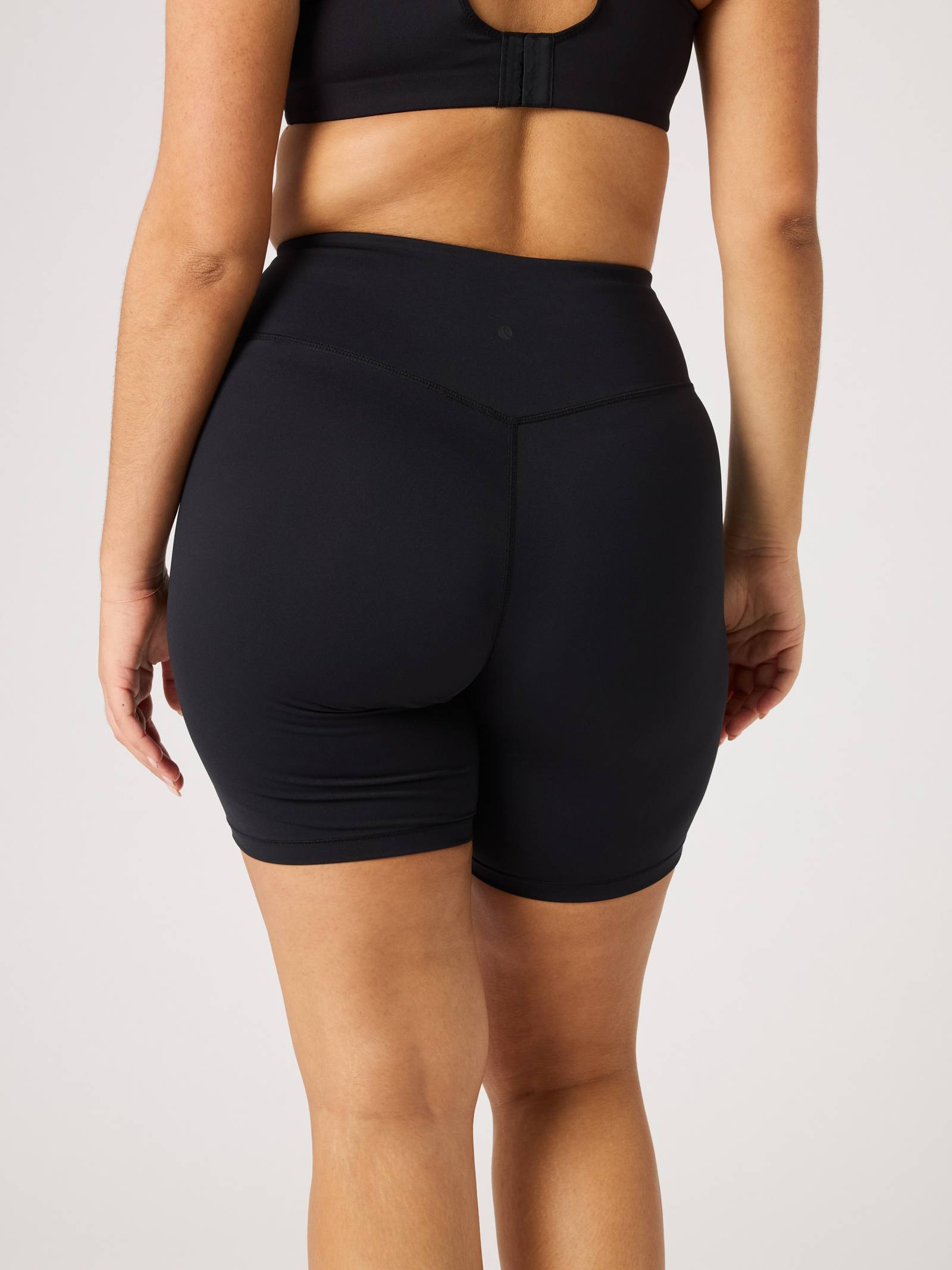 Jessie Jazz Cross Shorts image 11