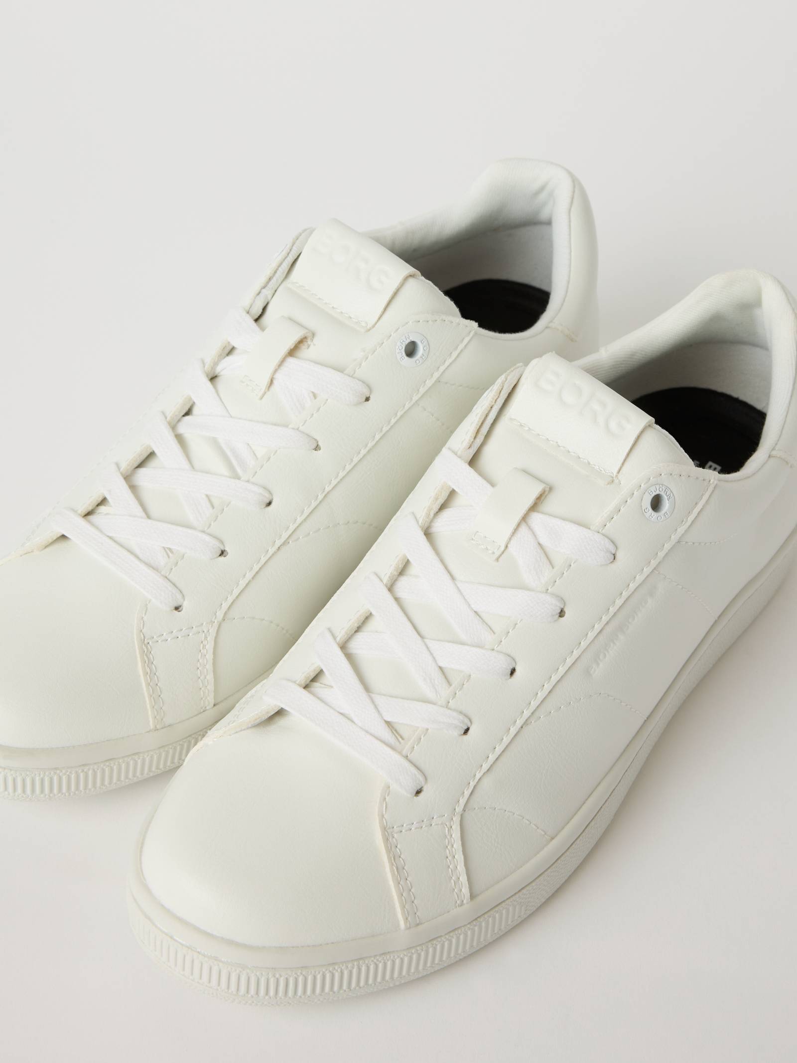 Womens Sneakers T305 image 2