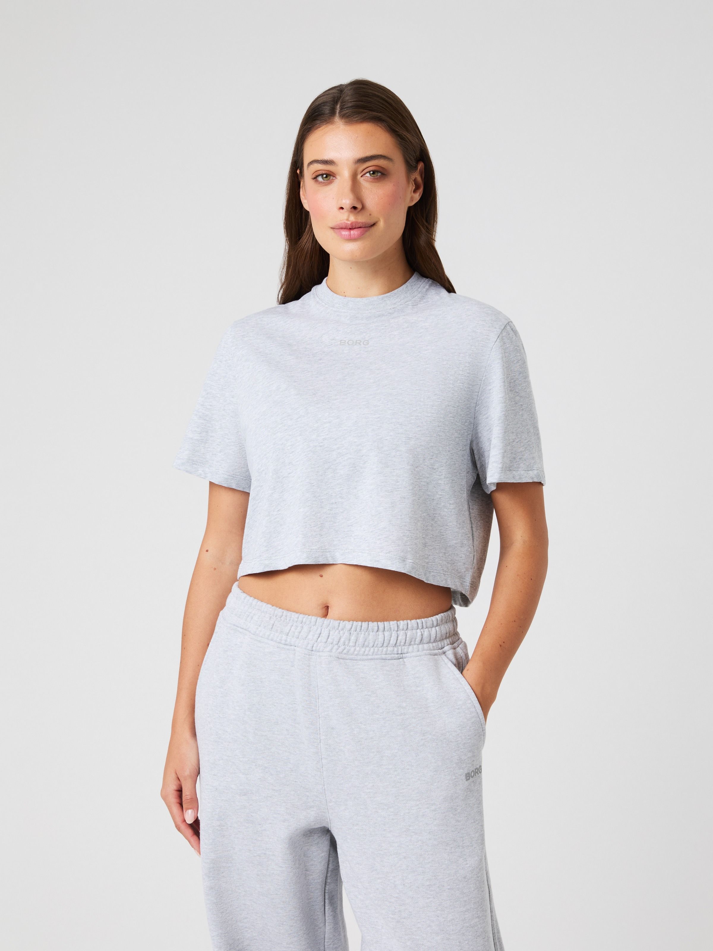Studio Oversized Cropped Sweatshirt - Women - Acorn | Björn Borg