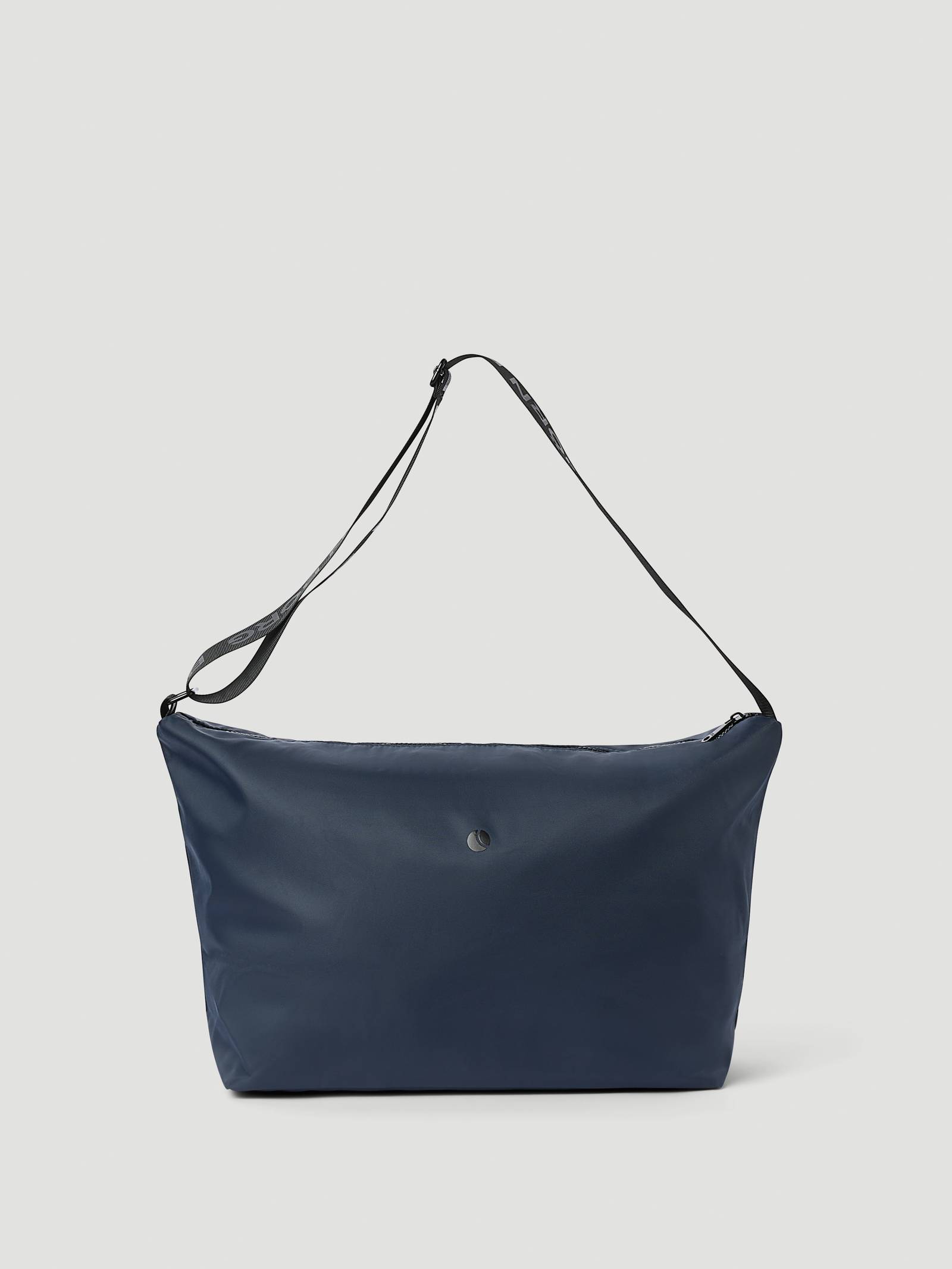 Borg Classic Shoulder Bag 13L image 2