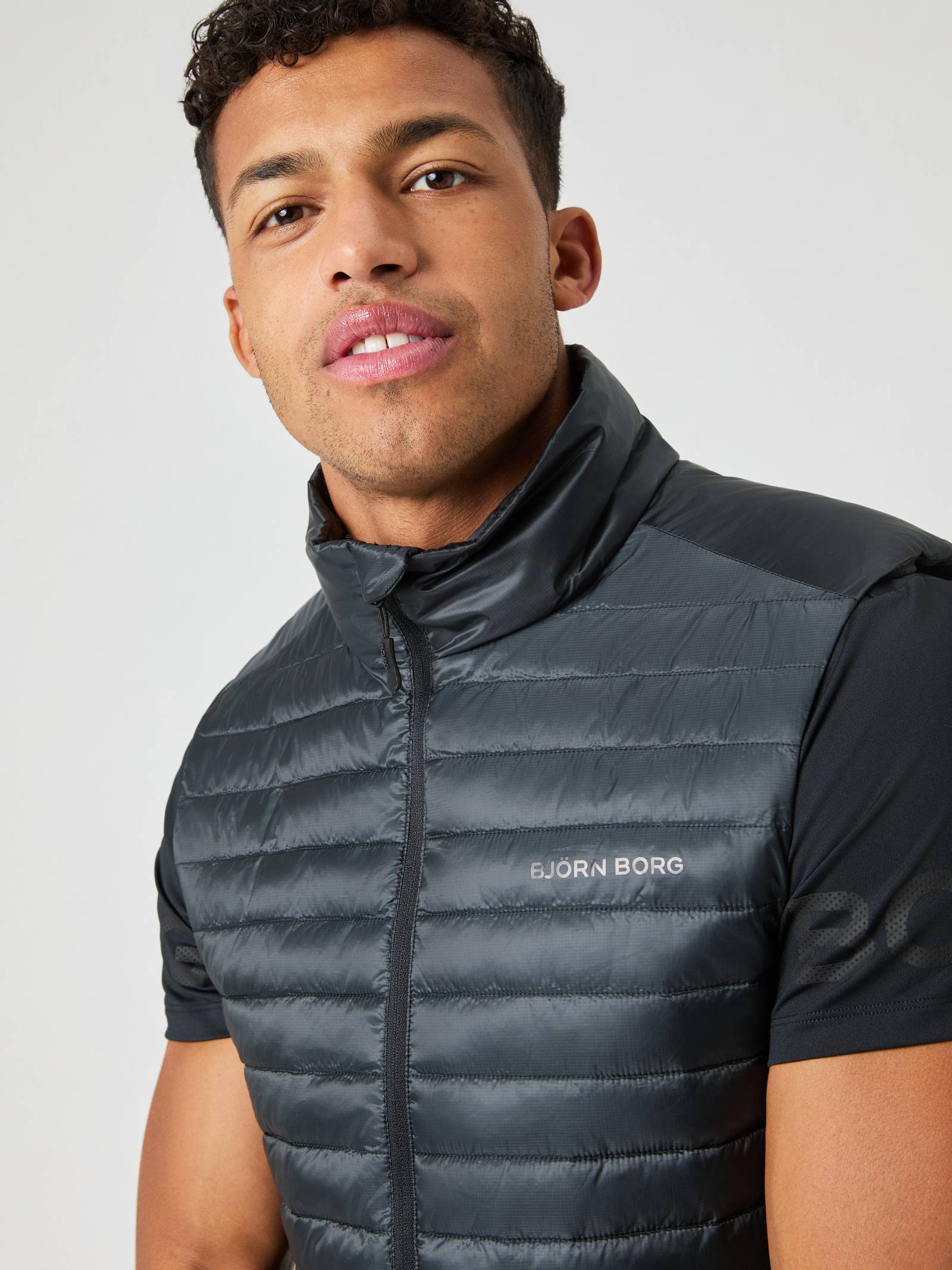 Borg Light Padded Vest image 5