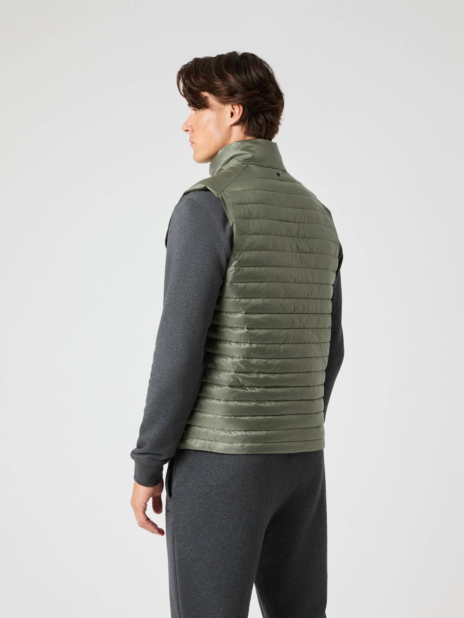 Borg Light Padded Vest image 3