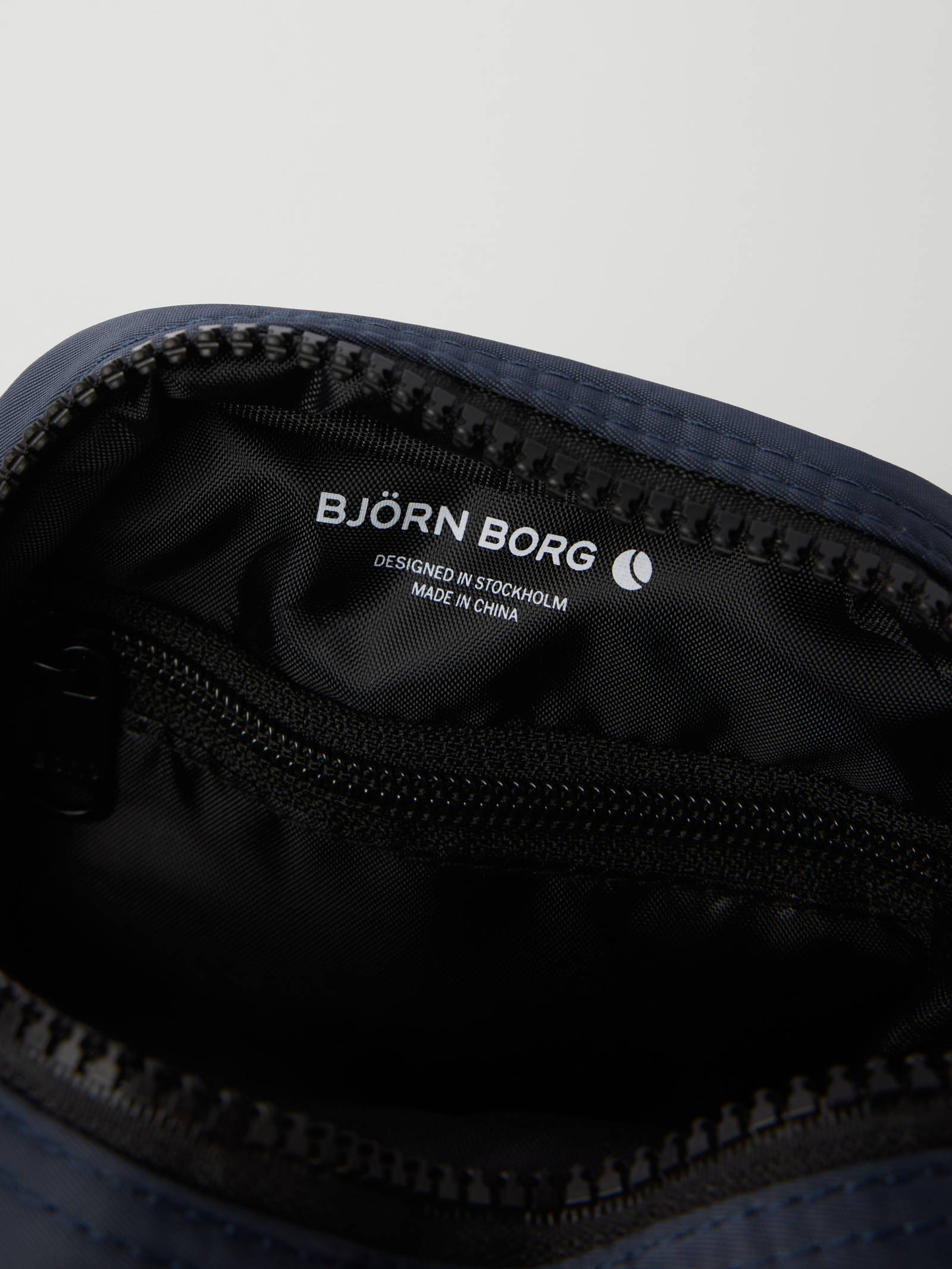 Borg Classic Crossover Bag S image 3