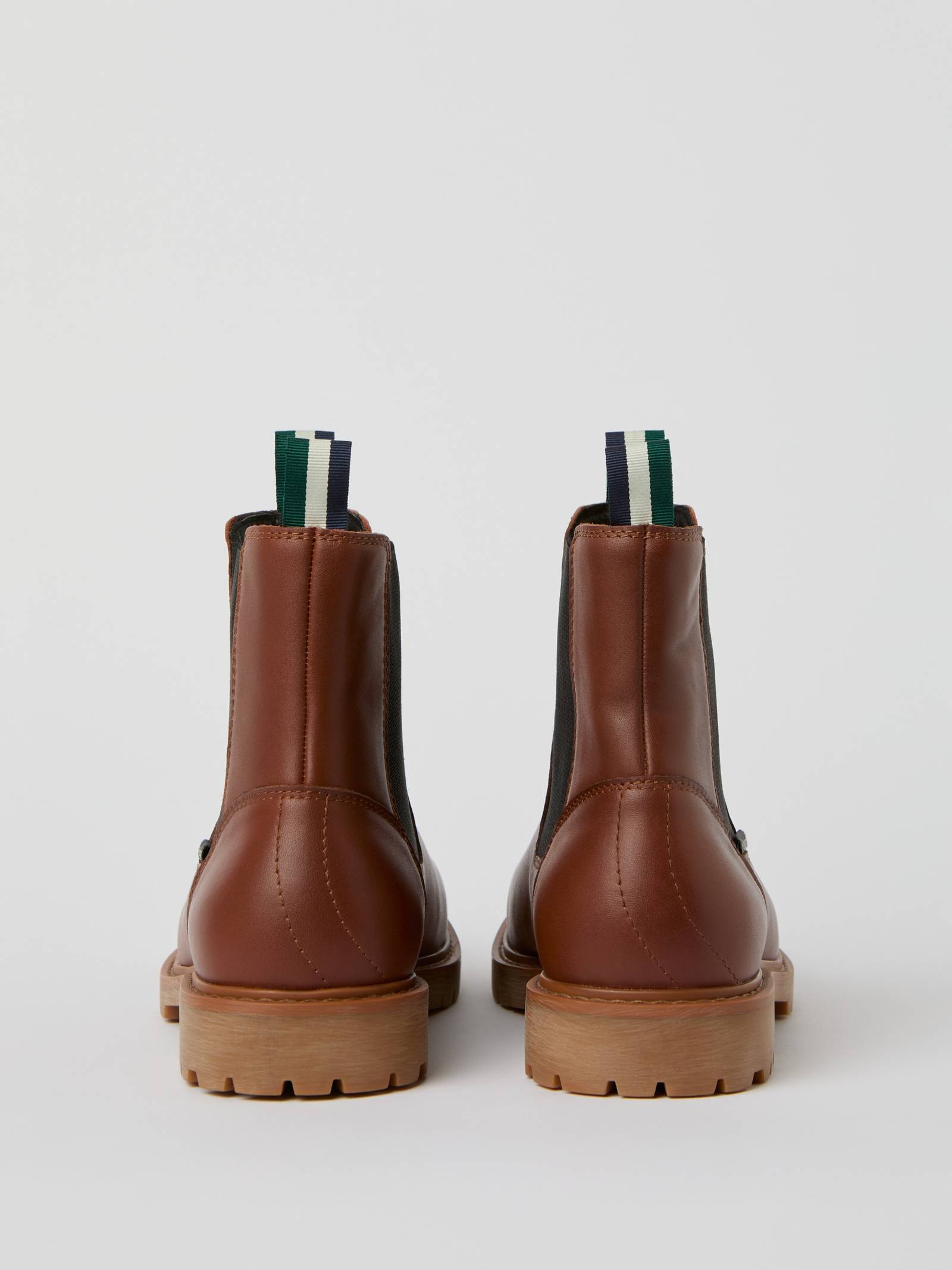 Men's Chelsea Boots image 3