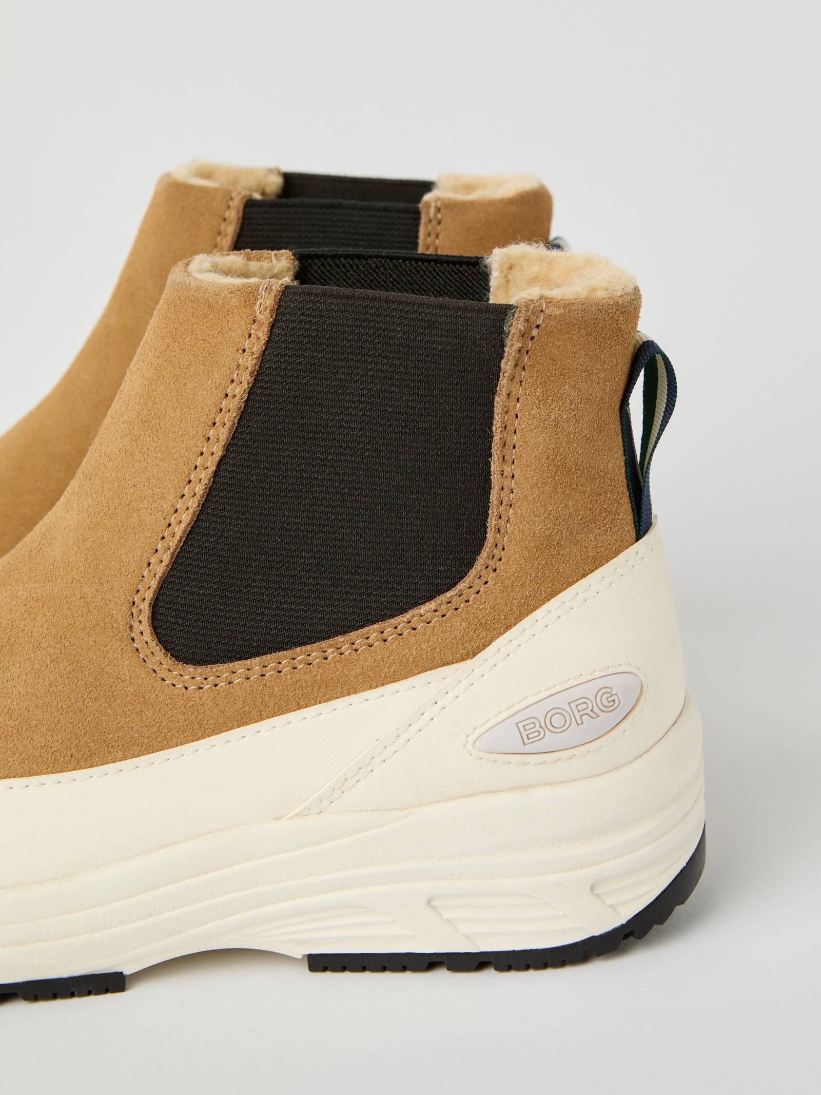 Women's Chelsea Tech Boots image 4