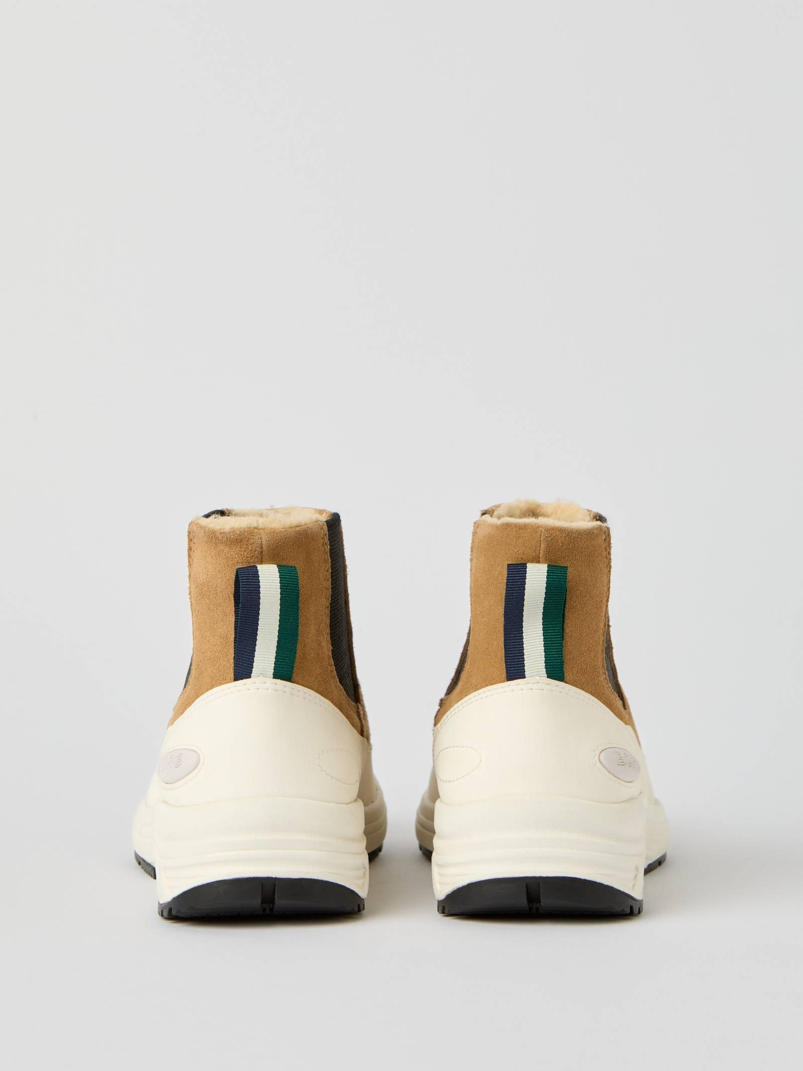 Women's Chelsea Tech Boots image 3