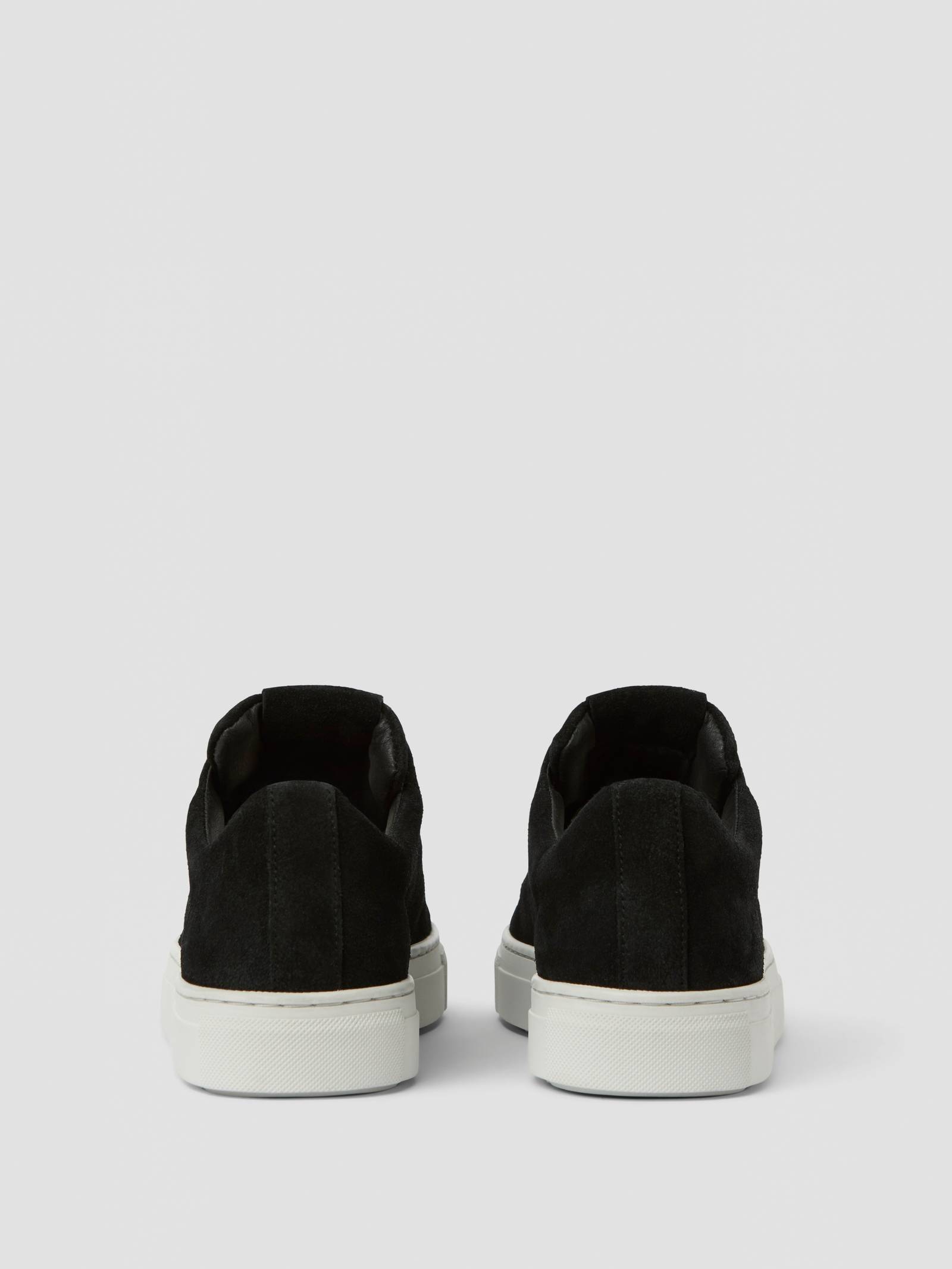 Men's Classic Suede Sneakers image 3