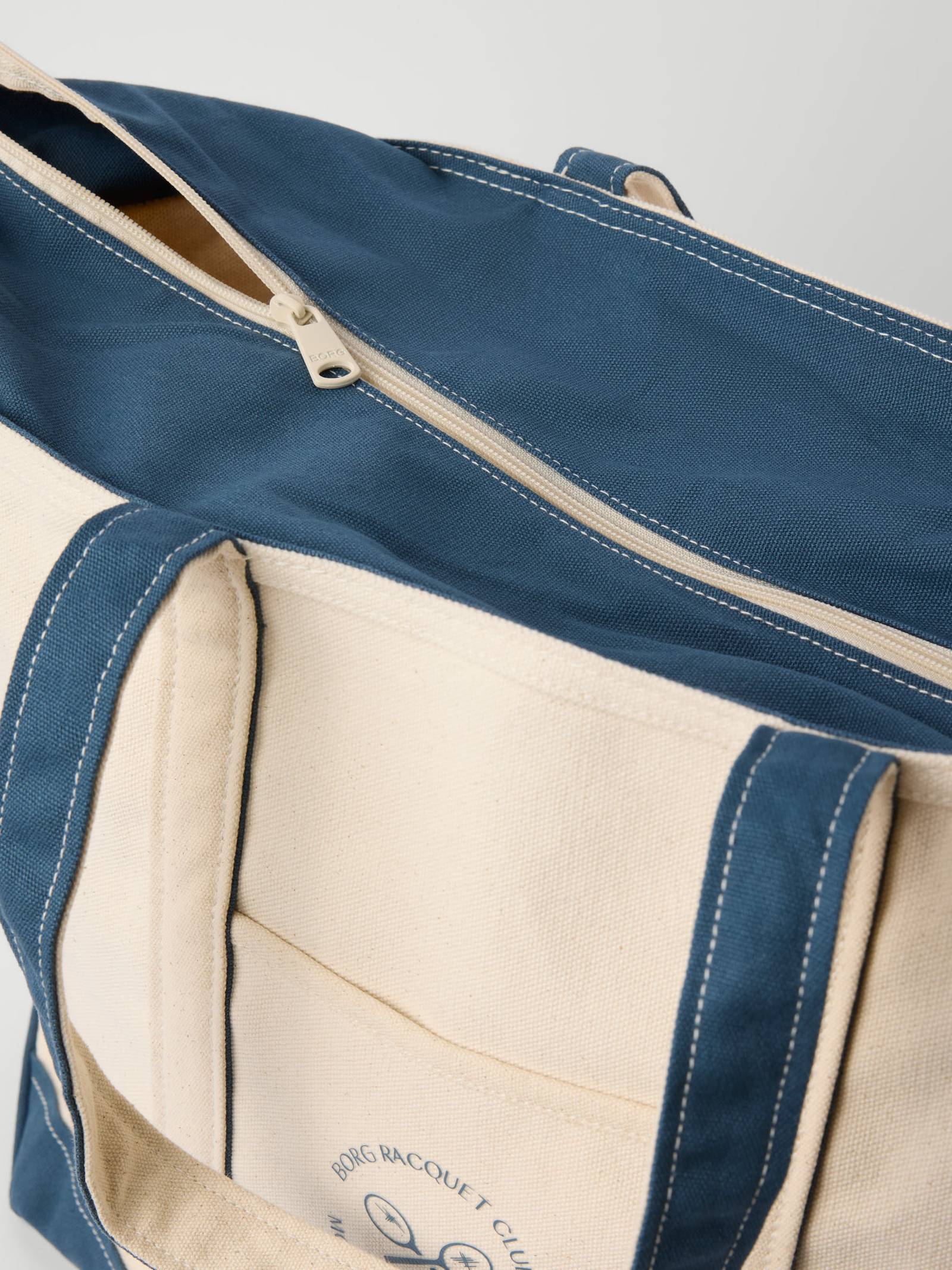 Ace Canvas Tote 30L image 3