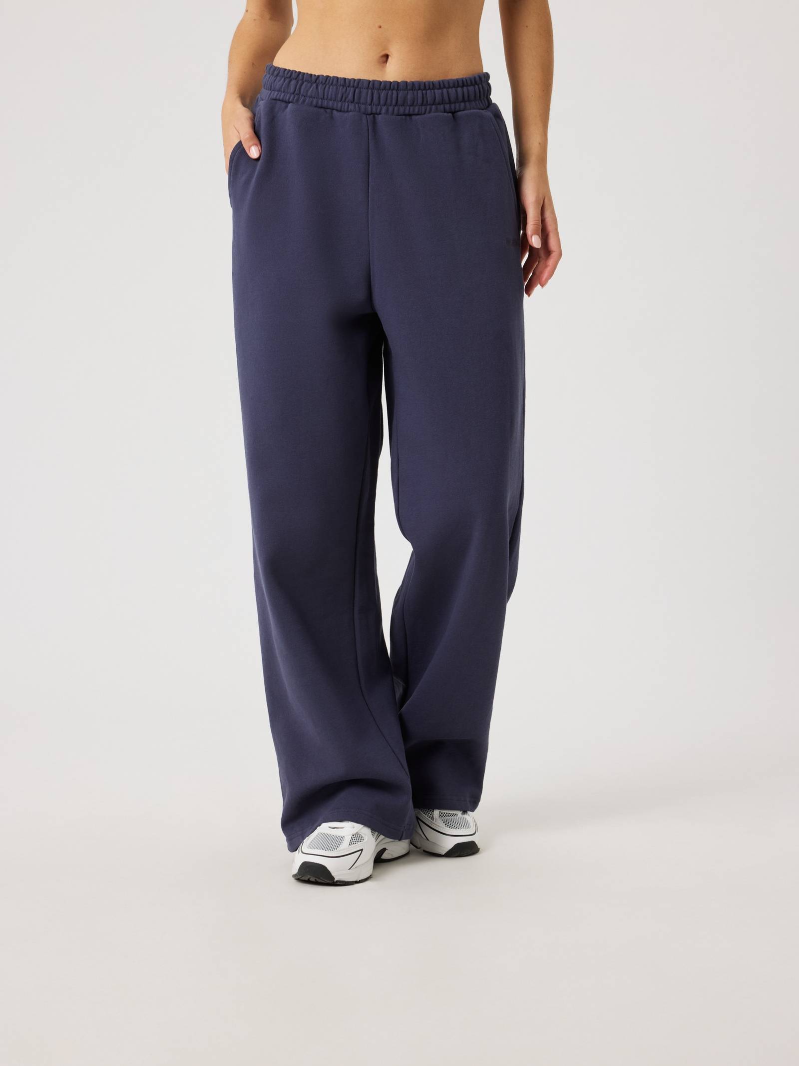 Björn Borg - Studio Oversized Straight Sweatpants Odyssey Gray Dam - Image 1