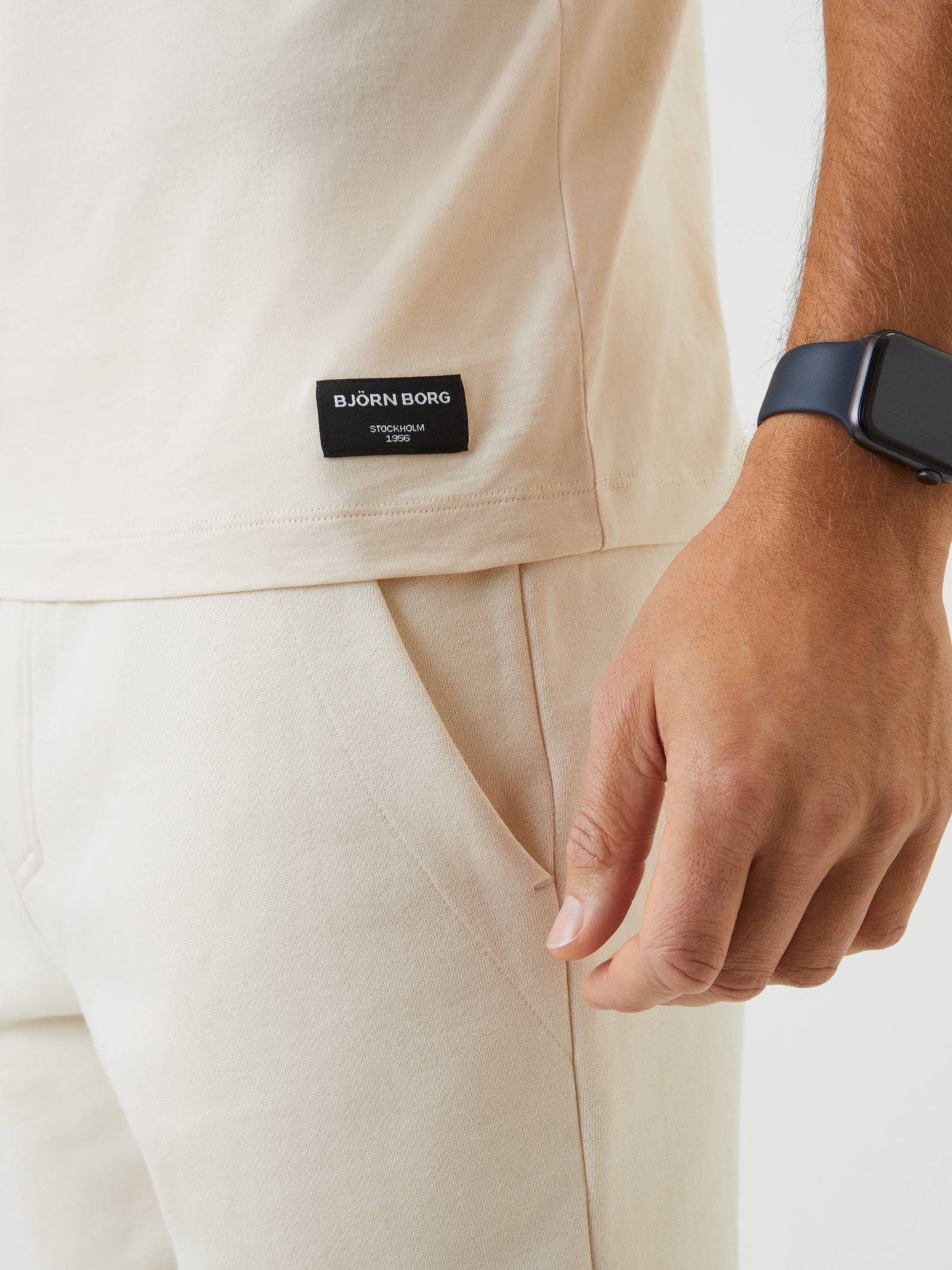 Centre T-Shirt image 6