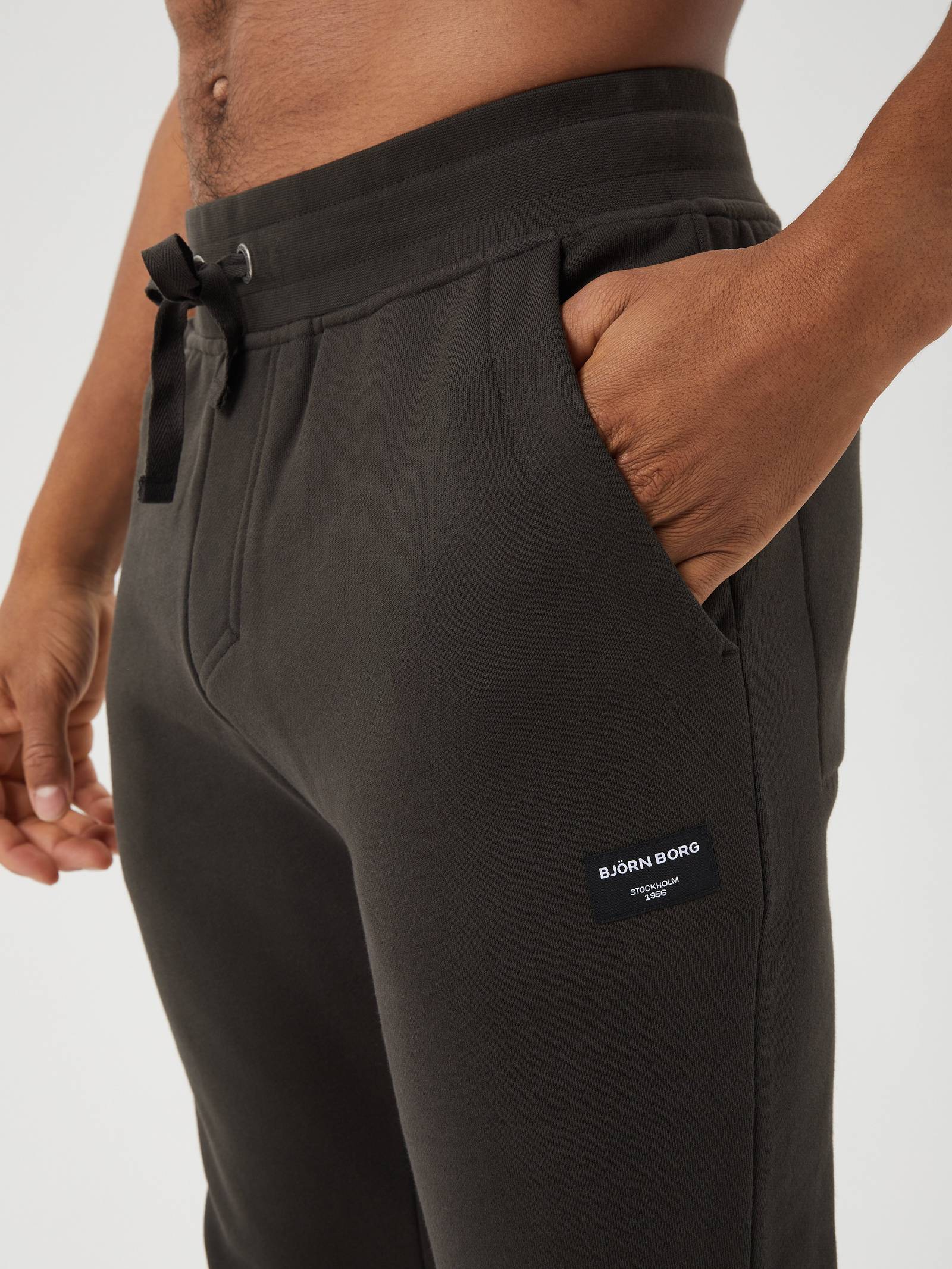 Centre Tapered Pants image 4