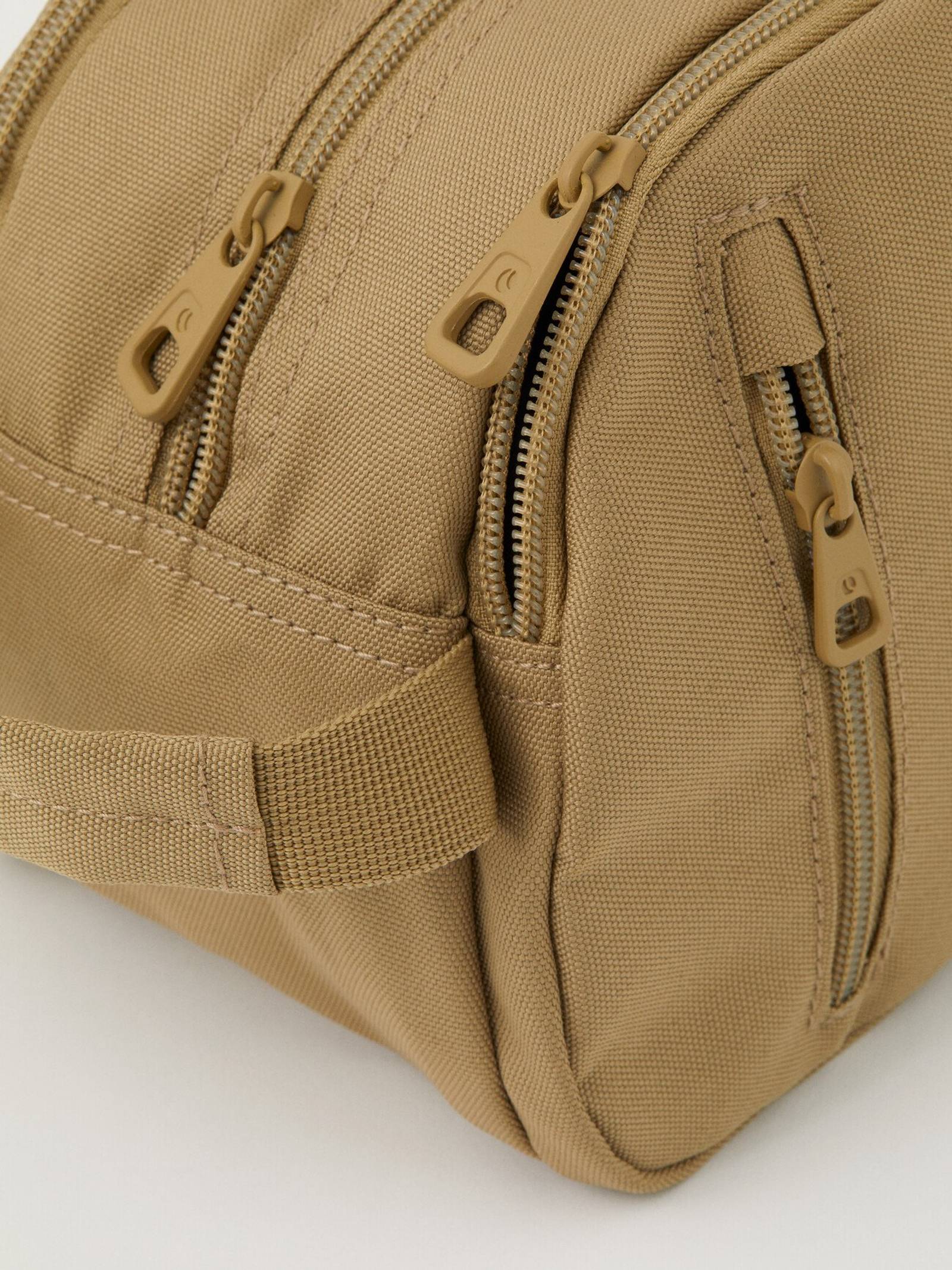 Core Toilet Case Standing image 3