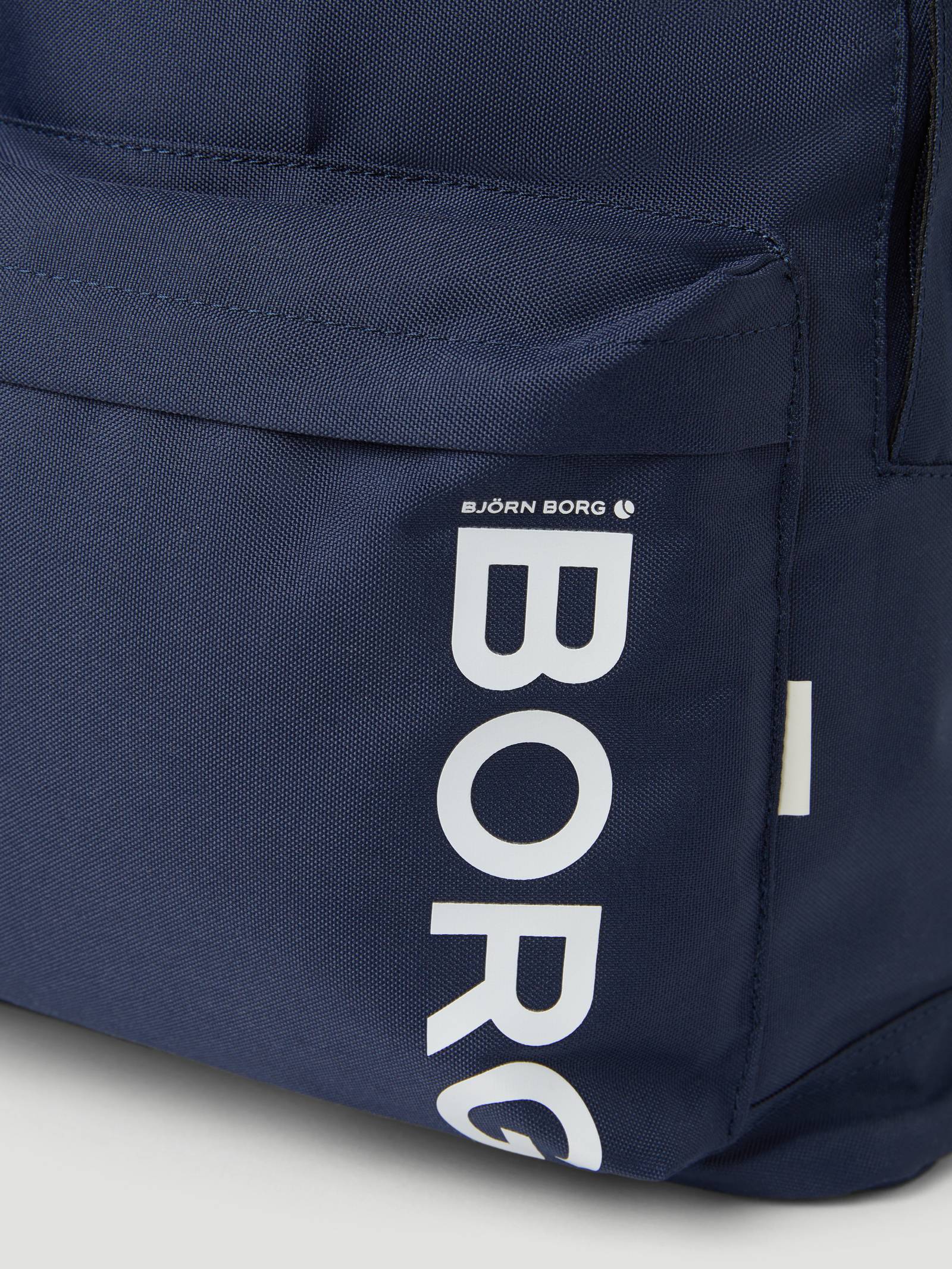 Core Street Backpack 26L image 4